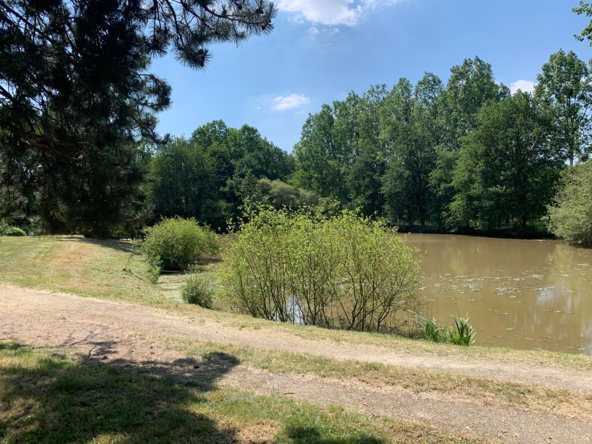 فندق L'Etang Des 7 Le Controis-en-Sologne المظهر الخارجي الصورة